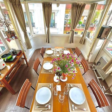 Nice Room Located Right Next To The Old Quarter Can Phong Nhieu Anh Sang Tai Ngay Gan Pho Di Bo Ho Guom Hanoi Esterno foto