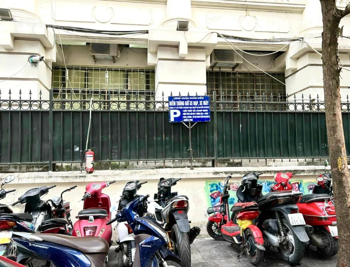 Nice Room Located Right Next To The Old Quarter Can Phong Nhieu Anh Sang Tai Ngay Gan Pho Di Bo Ho Guom Hanoi Esterno foto